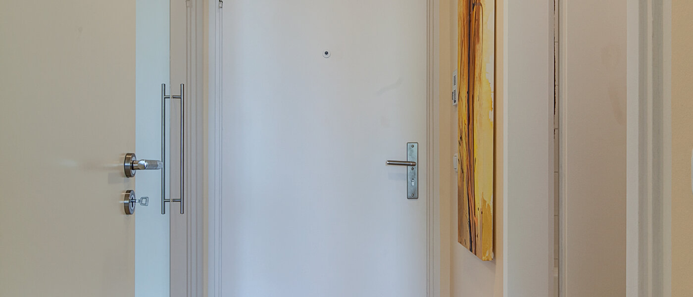 マンション München Neuhausen 03 玄関入り口 10177