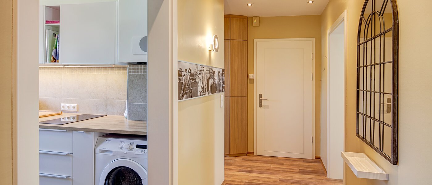 マンション München Westpark 03 玄関入り口 10184