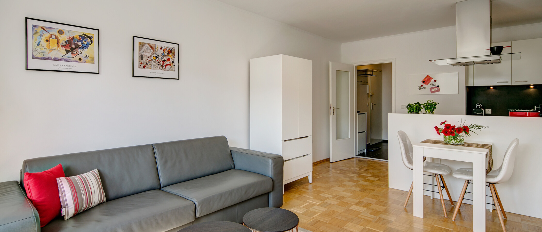 マンション München Obergiesing 05 リビングルーム 10202