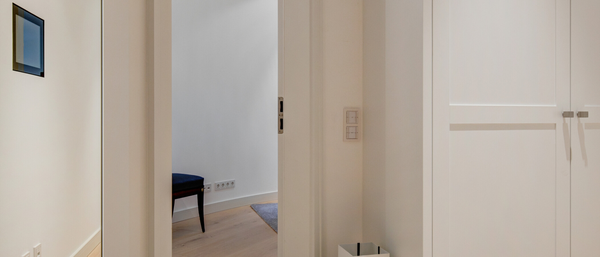 マンション München Lehel 03 玄関入り口 10209