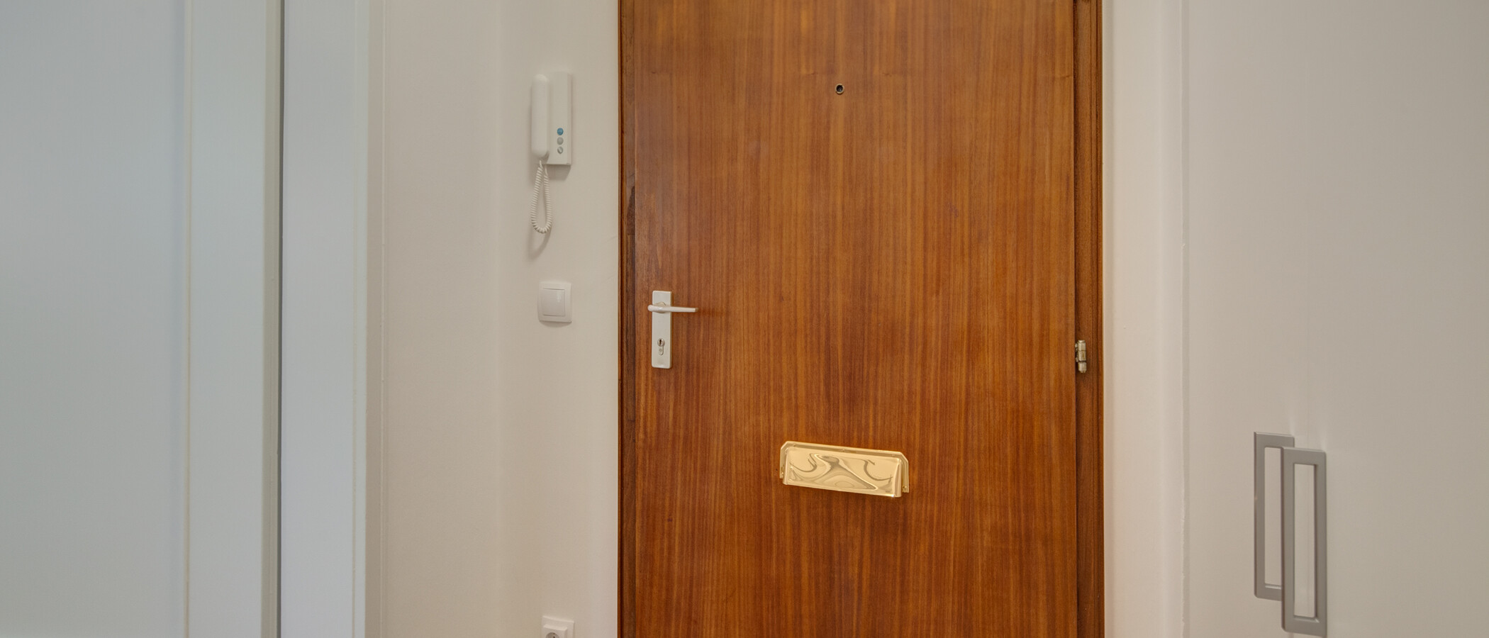 マンション München Maxvorstadt - Universitätsviertel 02 玄関入り口 10224