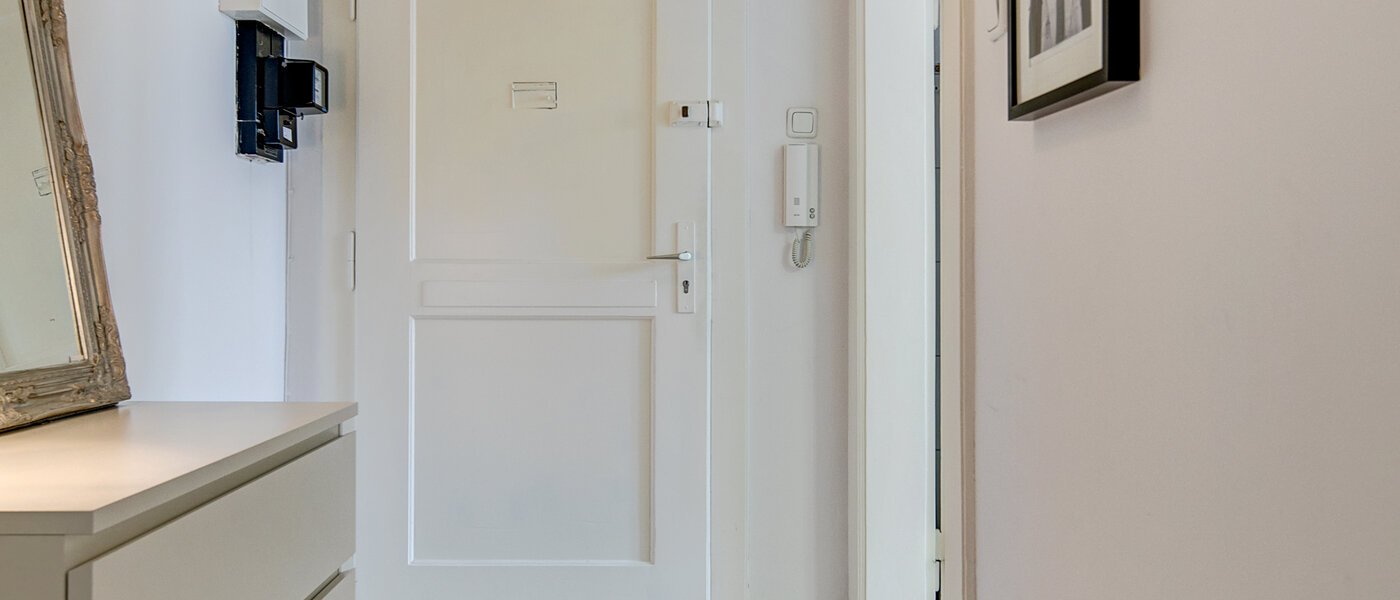 マンション München Nymphenburg 01 玄関入り口 10241