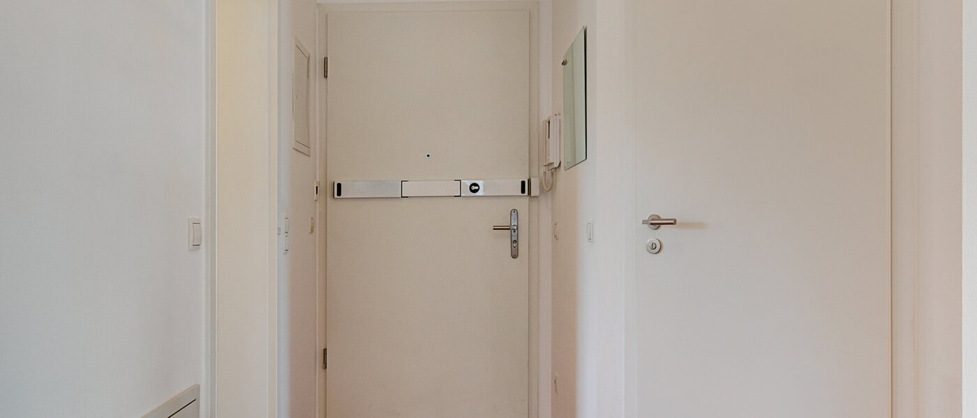 マンション München Obermenzing 02 玄関入り口 10294