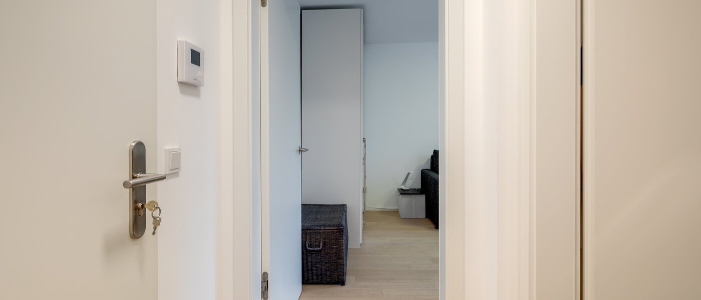 マンション München Nymphenburg 01 玄関入り口 10315