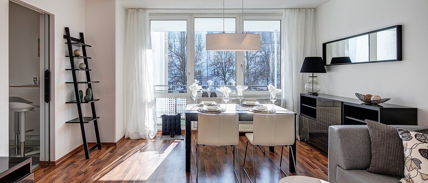 マンション München Oberföhring 02 リビングルーム 10330