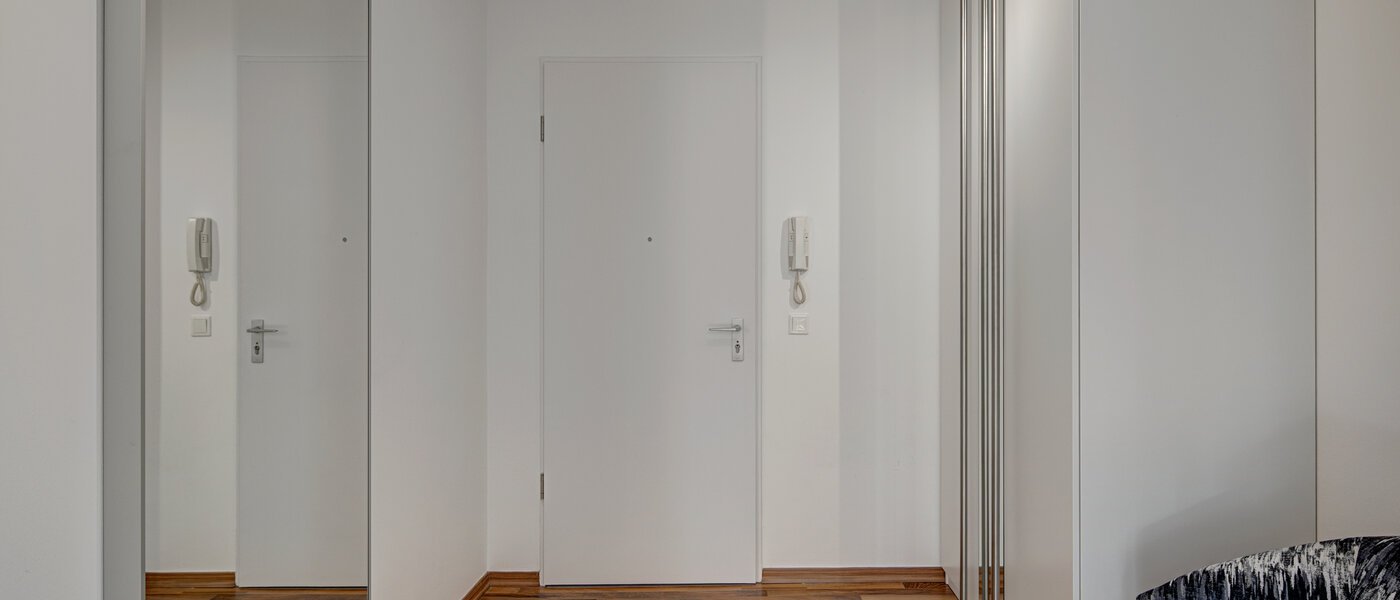 マンション München Oberföhring 03 玄関入り口 10330