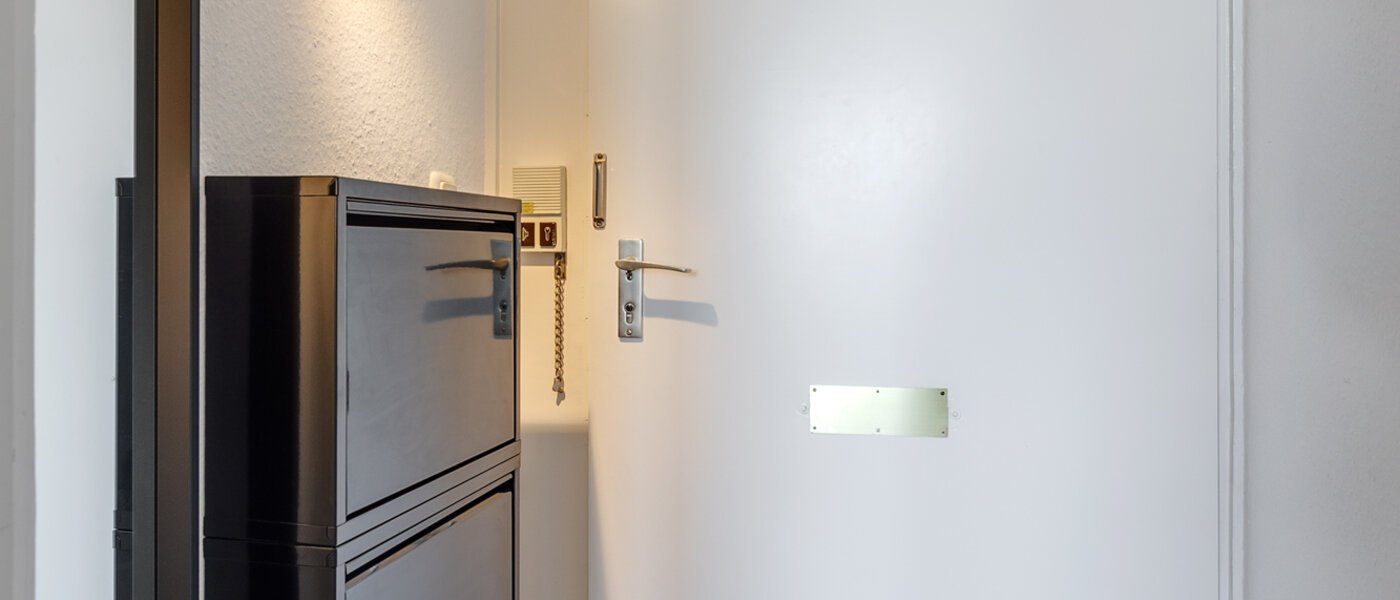 マンション München Oberföhring 01 玄関入り口 10336