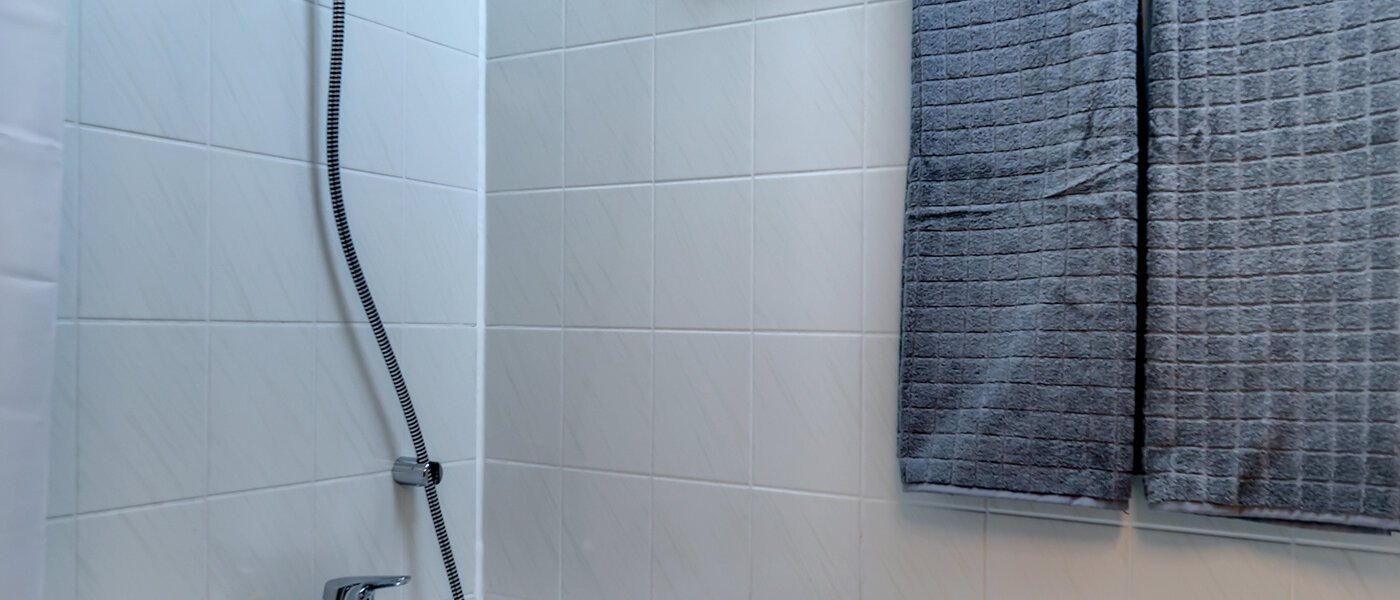 アティック・フラット（屋根裏） München Maxvorstadt - Rund um den Josephplatz 01 浴室 10347