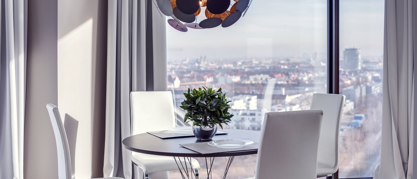 ロフト München Nymphenburg 03 リビングエリア 10348