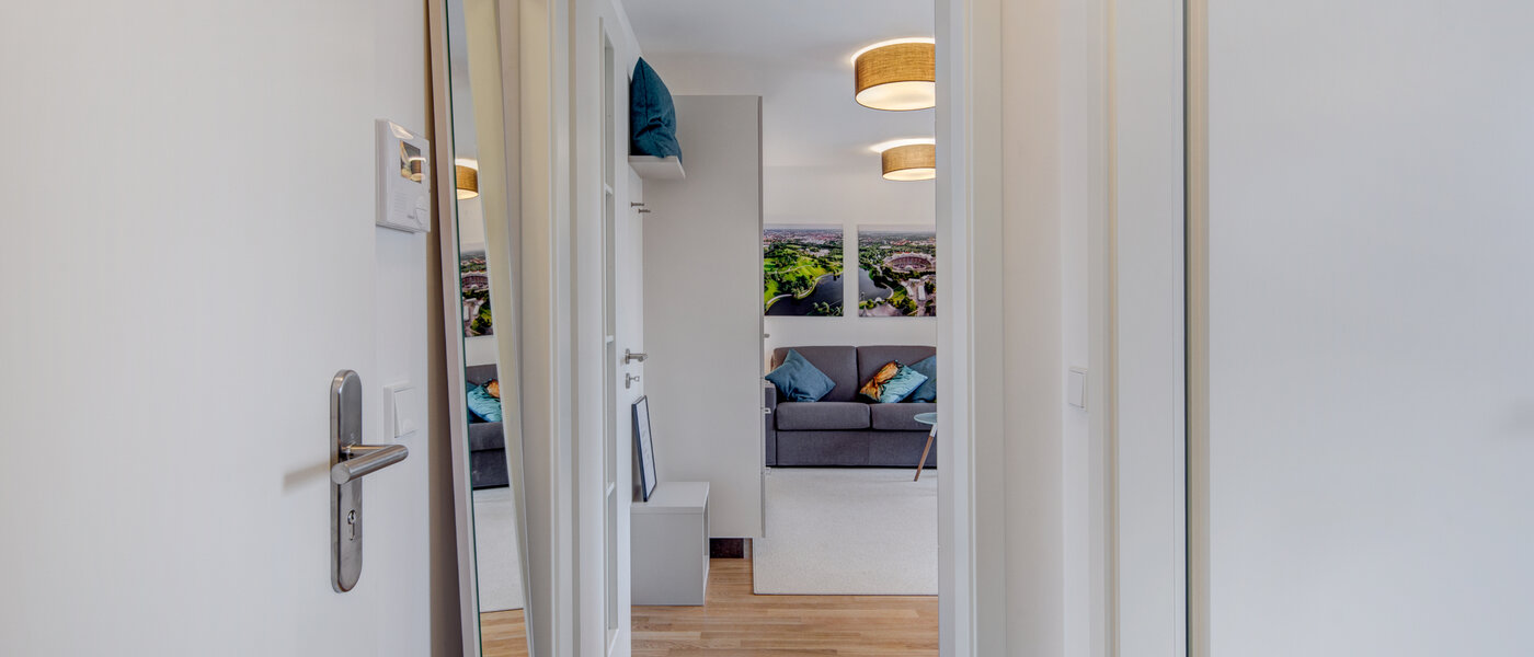 マンション München Am Hart 01 玄関入り口 10426