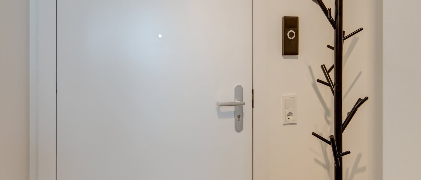 マンション München Nymphenburg 04 玄関入り口 10429