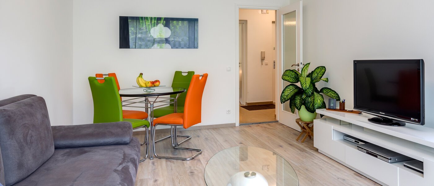 マンション München Haidhausen 03 リビングルーム 10555