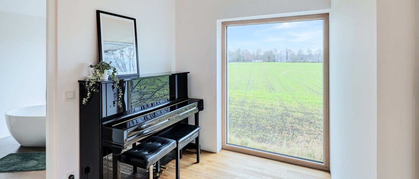 一戸建て Olching 02 玄関入り口 10562