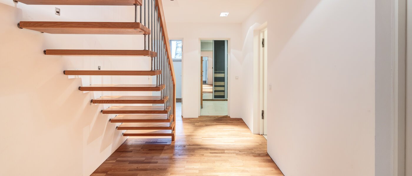 一戸建て Olching 08 玄関入り口 10562