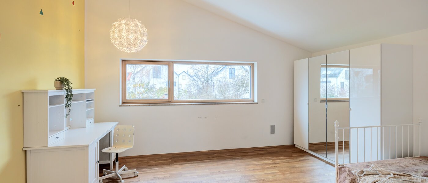 一戸建て Olching 01 4.　寝室 10562