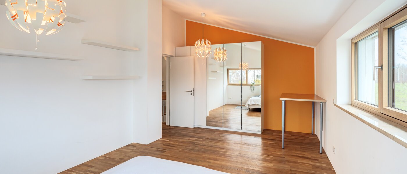 一戸建て Olching 02 3.　寝室 10562