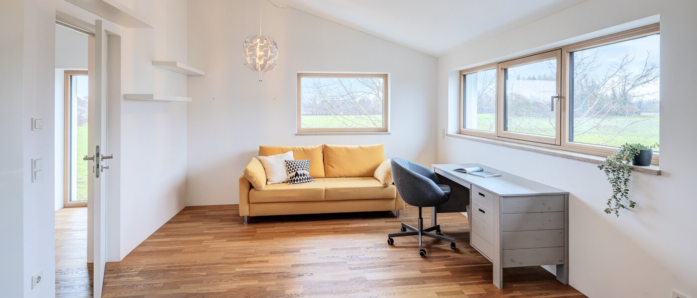 一戸建て Olching 02 2.　寝室 10562