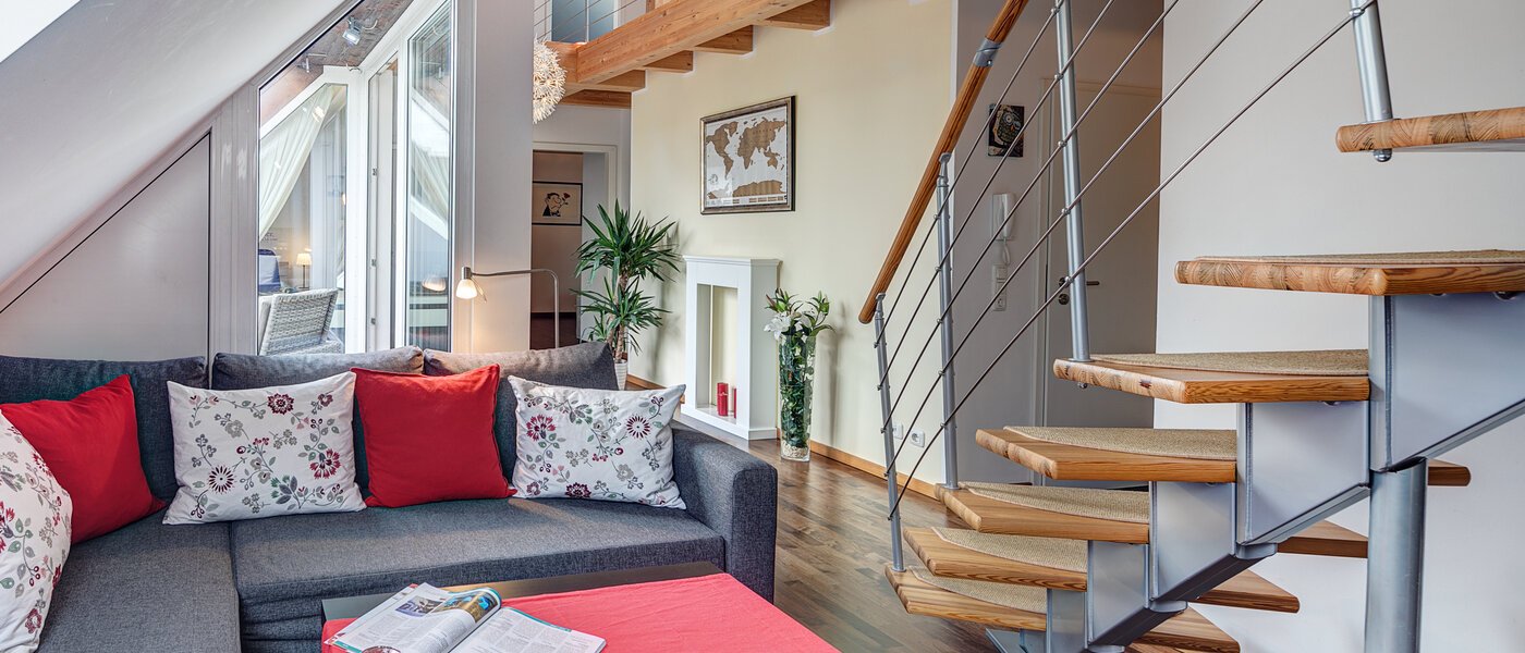 アティック・フラット（屋根裏） München Obersendling 02 リビングルーム 10566