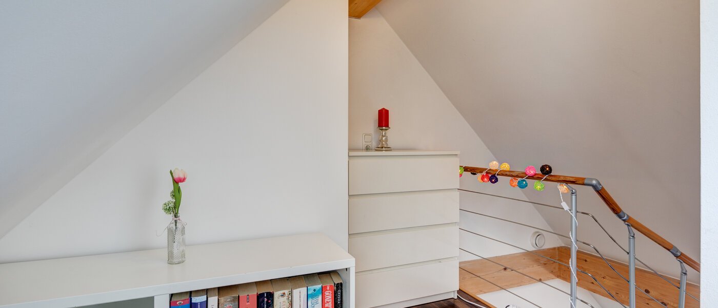 アティック・フラット（屋根裏） München Obersendling 03 仕事部屋 10566