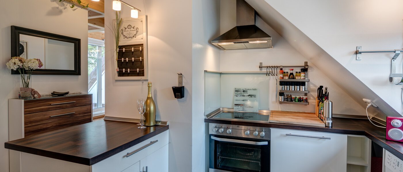 アティック・フラット（屋根裏） München Obersendling 01 キッチン 10566