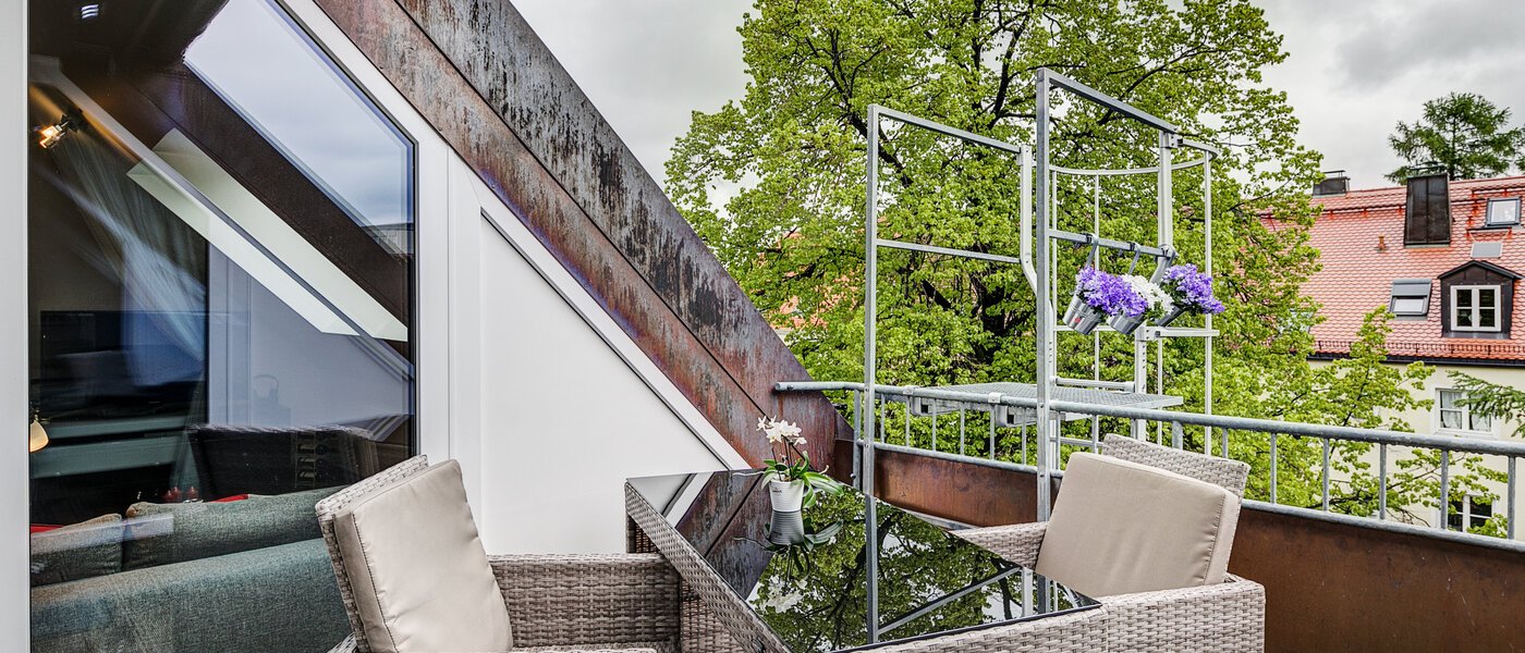 アティック・フラット（屋根裏） München Obersendling 01 テラス・ポーチ 10566