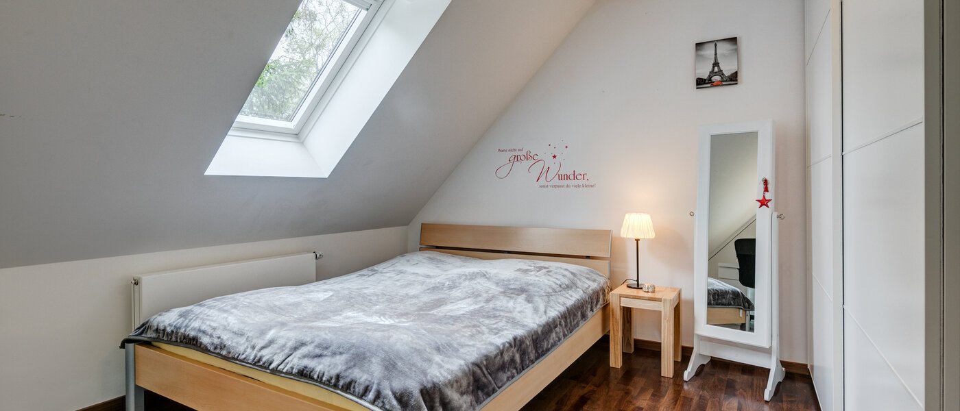 アティック・フラット（屋根裏） München Obersendling 01 ２つめの寝室 10566