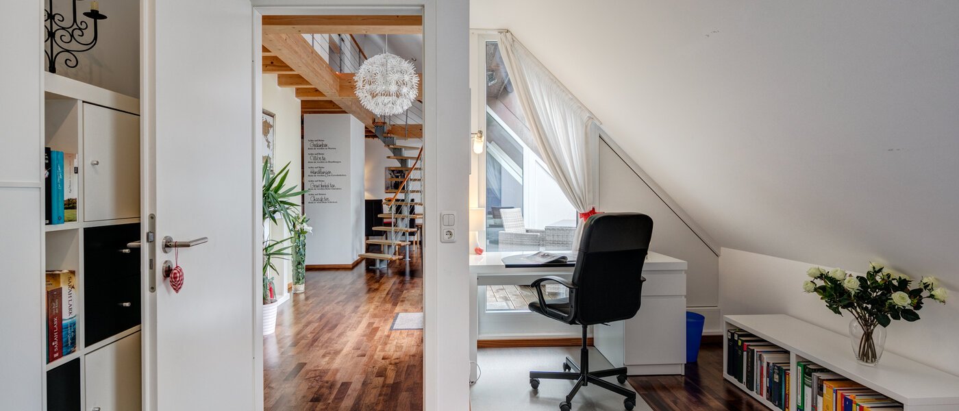 アティック・フラット（屋根裏） München Obersendling 02 ２つめの寝室 10566