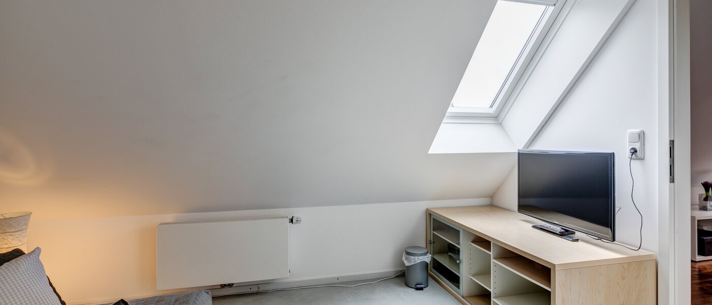 アティック・フラット（屋根裏） München Obersendling 02 ゲストルーム 10566