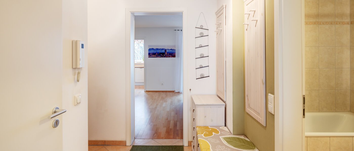 マンション München Haidhausen 02 玄関入り口 10593