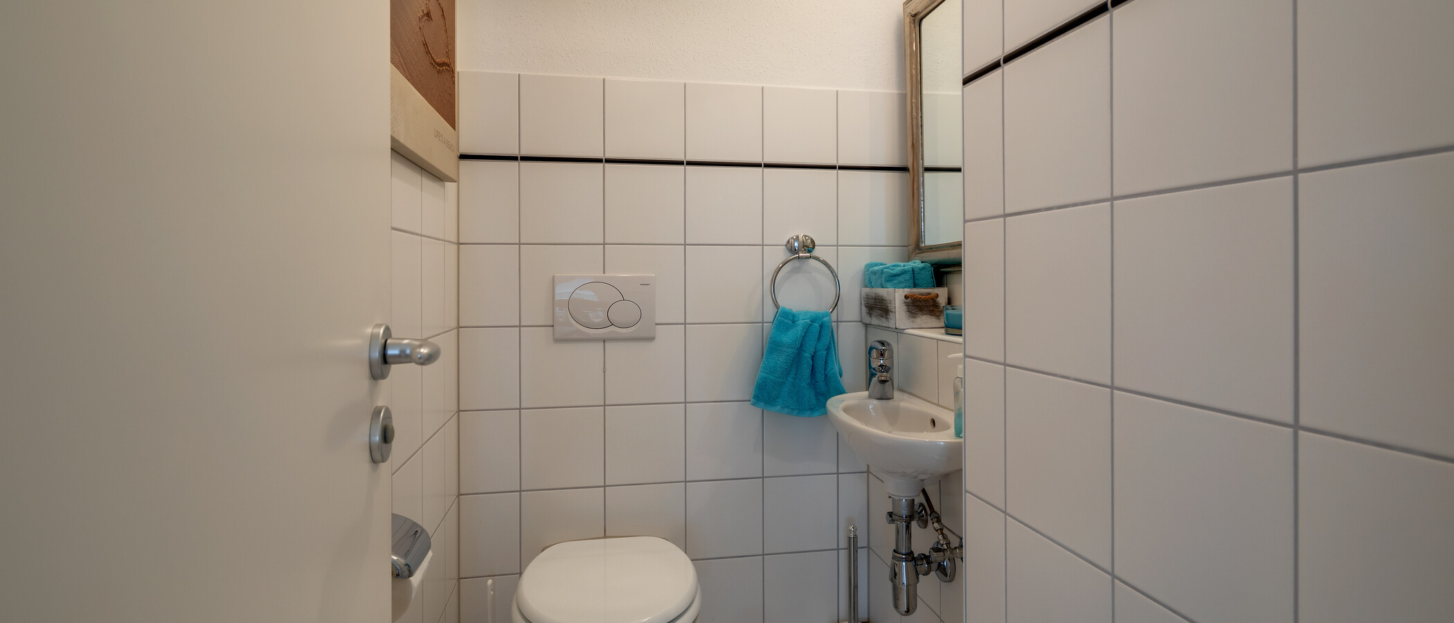 複層－回廊住宅 Tutzing 01 ゲスト用 WC 10604