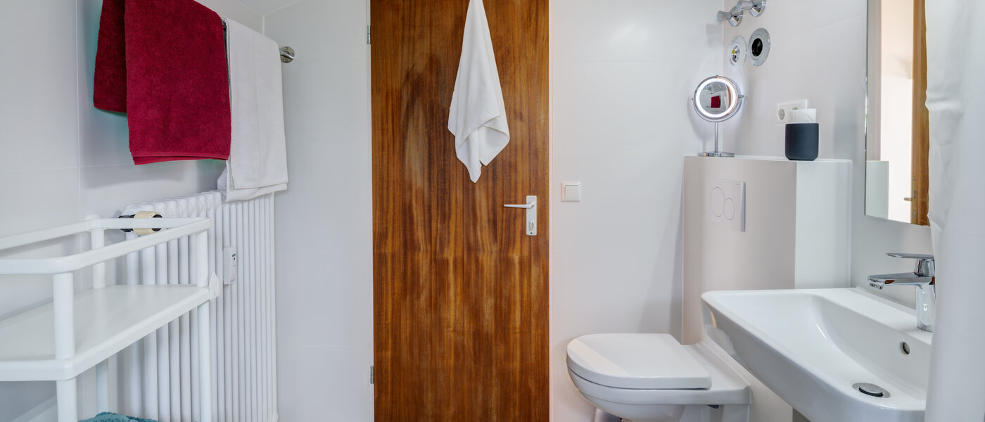 アティック・フラット（屋根裏） München Trudering 03 浴室 10634