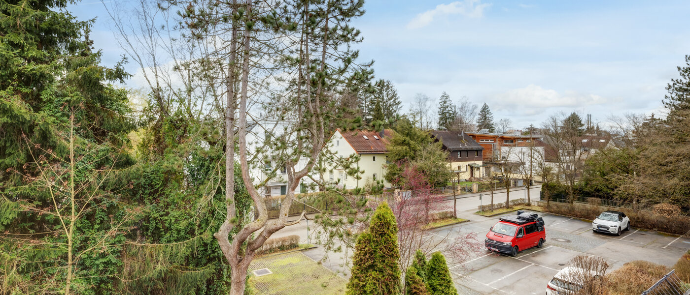 アティック・フラット（屋根裏） München Trudering 02 物件からの眺め 10634