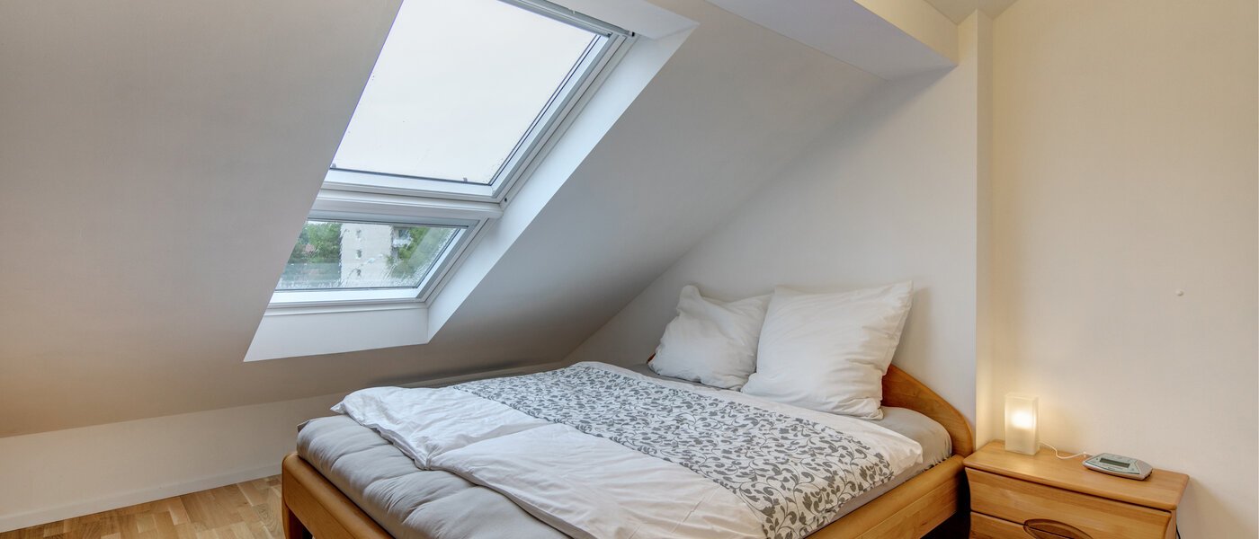 アティック・フラット（屋根裏） Eching 01 寝室 10655