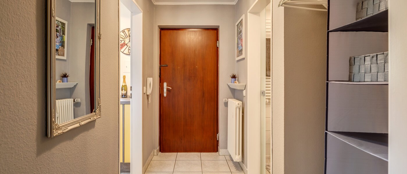 マンション München Lochhausen 02 玄関入り口 10673