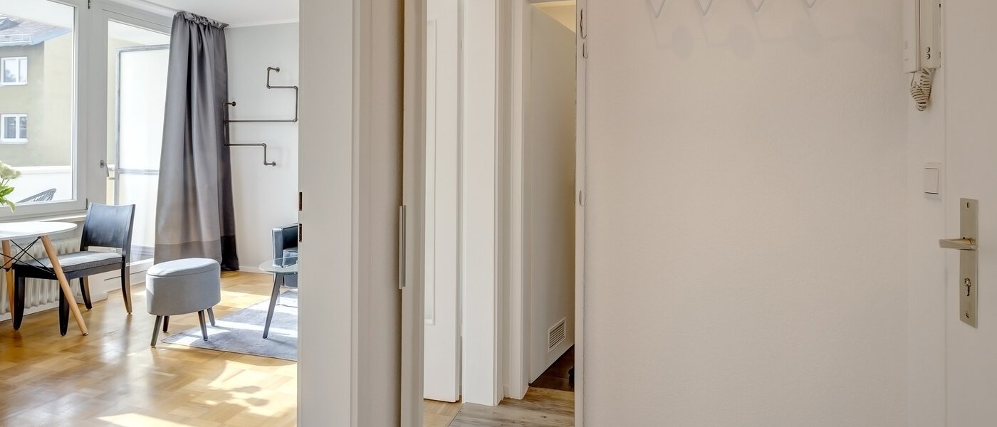 マンション München Milbertshofen 02 玄関入り口 10709