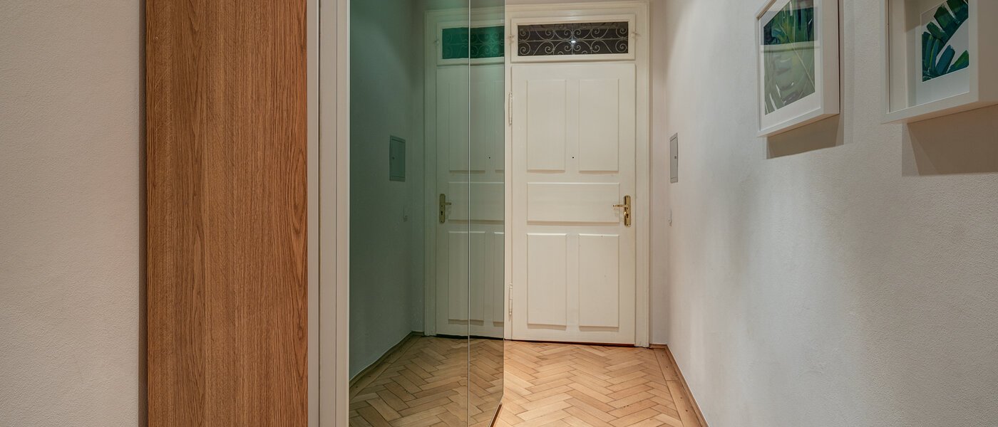 マンション München Lehel 02 玄関入り口 10748