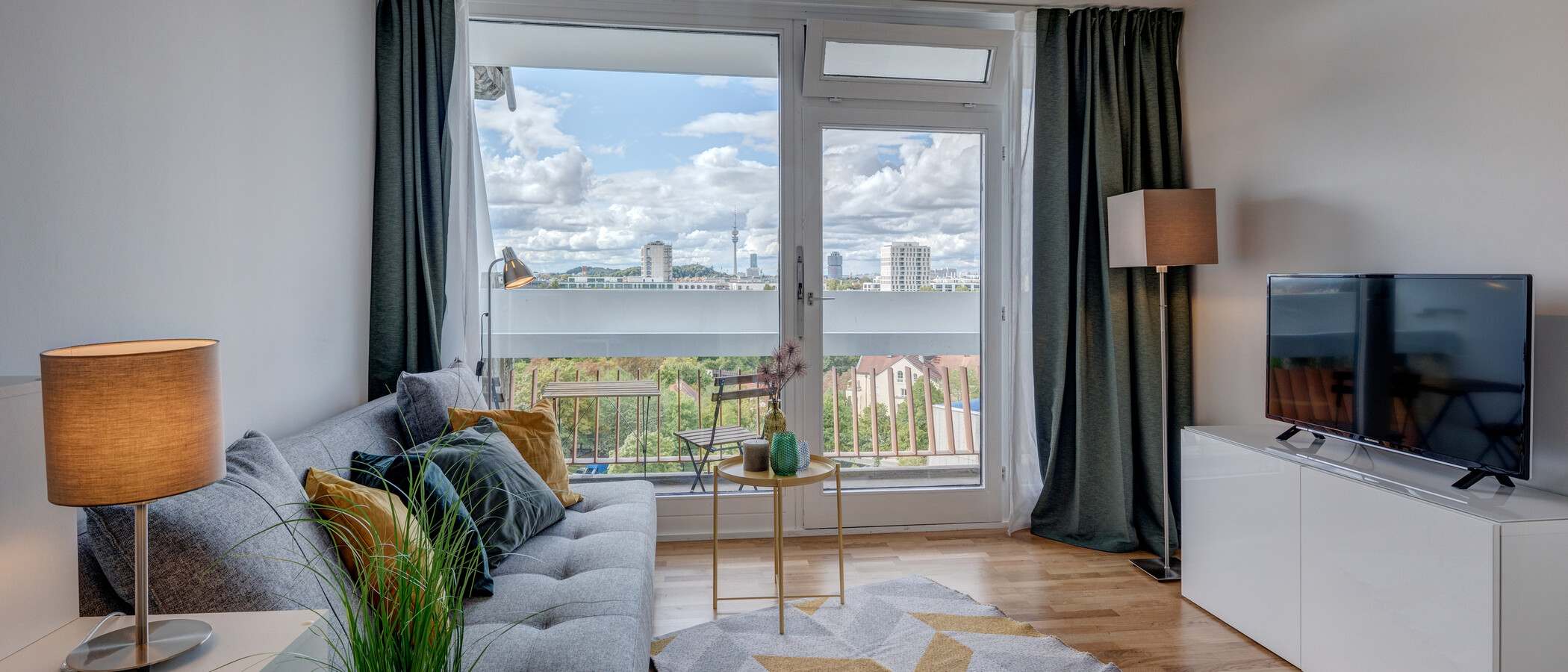 アパルトマン München Schwabing-Nord (zw. Leopoldstraße & Englischen Garten) 01 リビングルーム 10753