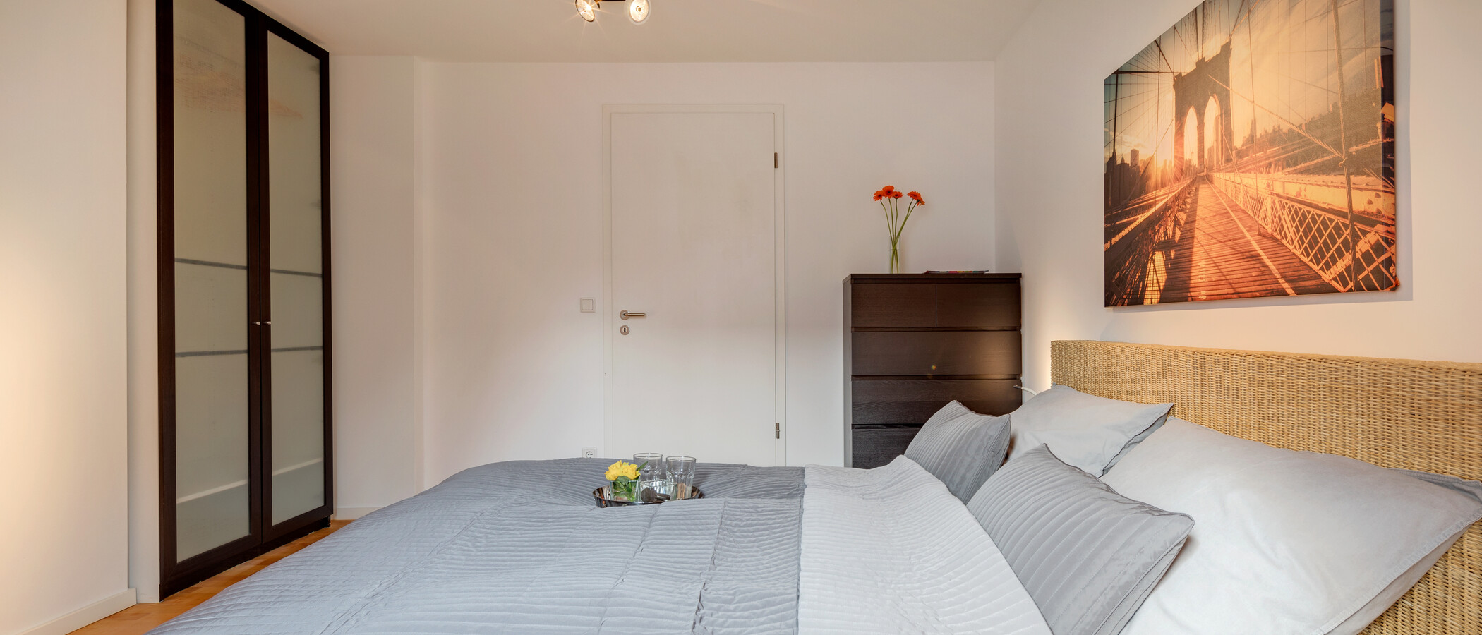 アティック・フラット（屋根裏） München Schwabing-Nord (zw. Belgrad- & Leopoldstraße) 04 寝室 10759