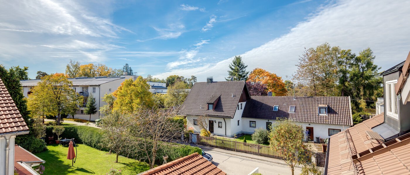 アティック・フラット（屋根裏） Neubiberg 01 物件からの眺め 10767