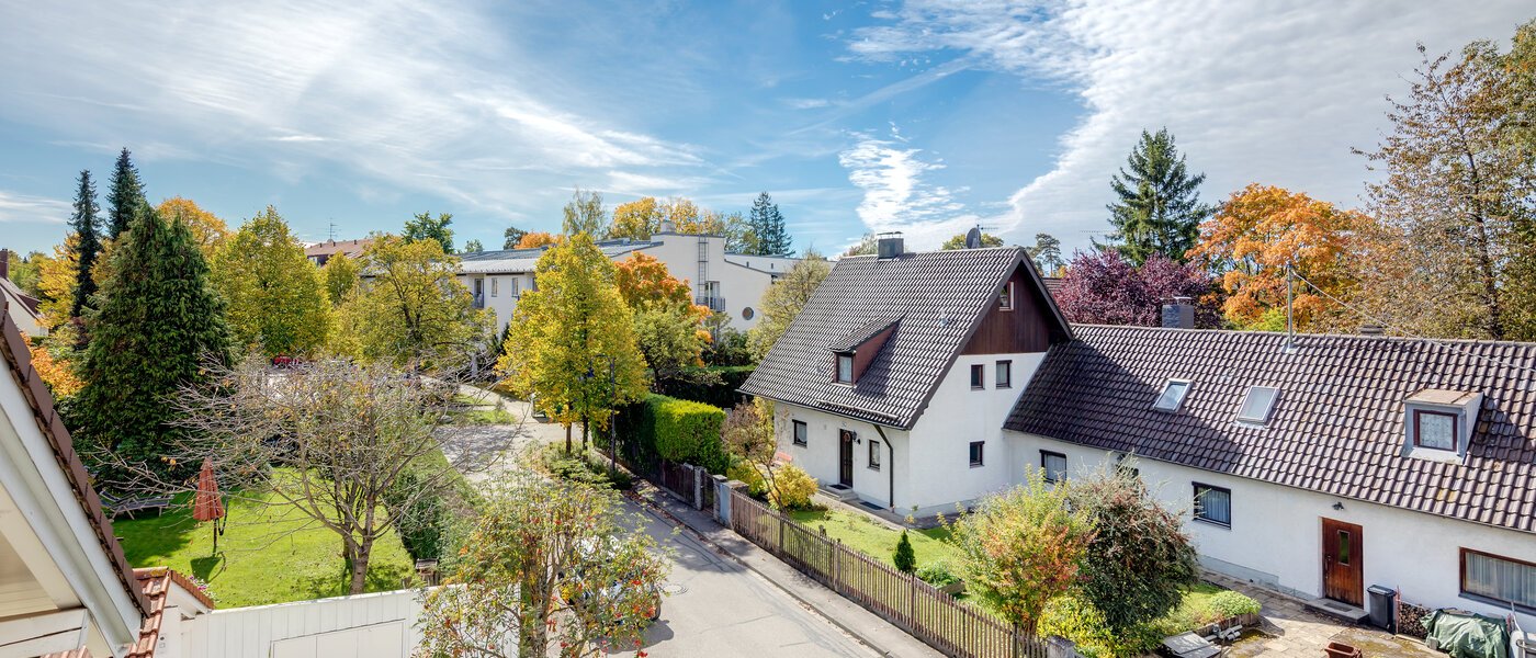 アティック・フラット（屋根裏） Neubiberg 03 物件からの眺め 10767