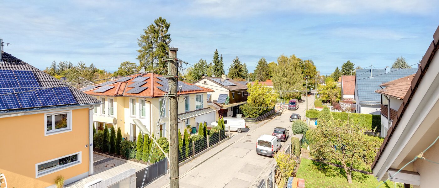 アティック・フラット（屋根裏） Neubiberg 05 物件からの眺め 10767