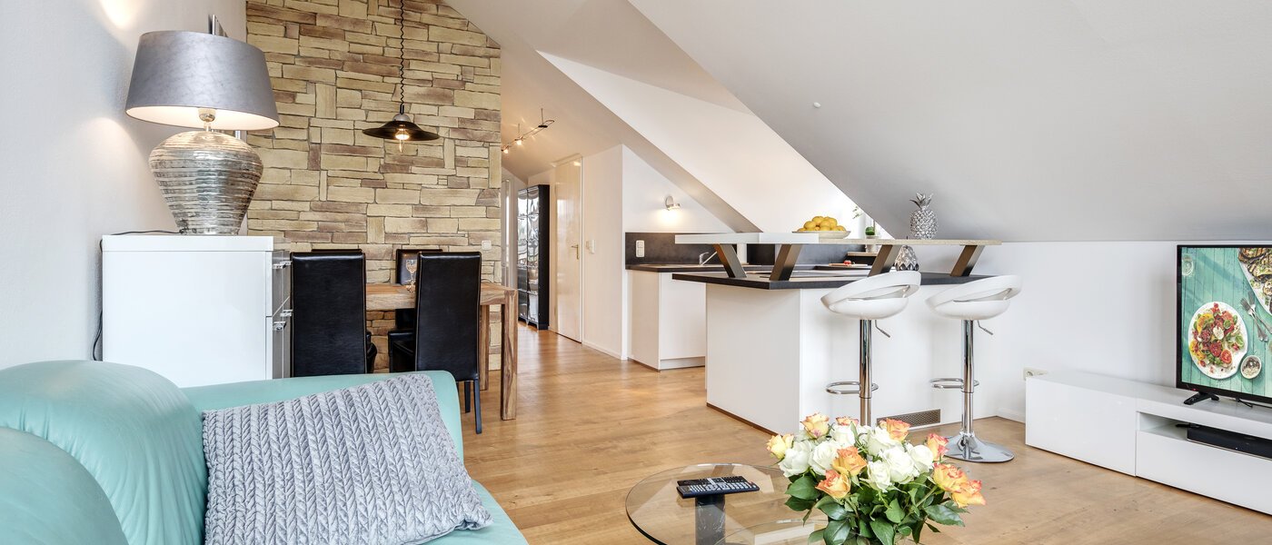 アティック・フラット（屋根裏） München Denning 01 リビングルーム 10809