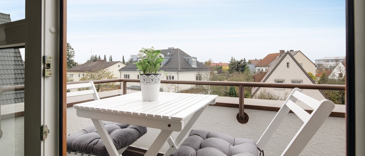 アティック・フラット（屋根裏） München Denning 01 2.ベランダ 10809