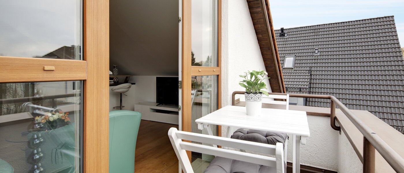 アティック・フラット（屋根裏） München Denning 02 2.ベランダ 10809