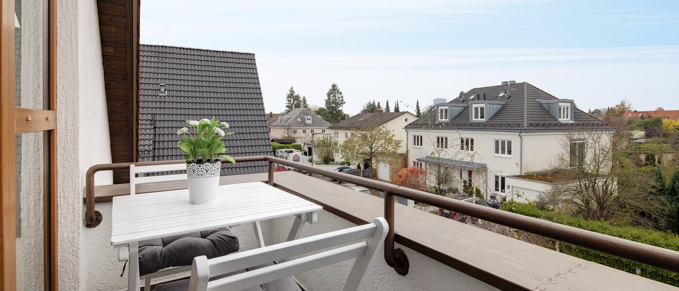 アティック・フラット（屋根裏） München Denning 03 2.ベランダ 10809