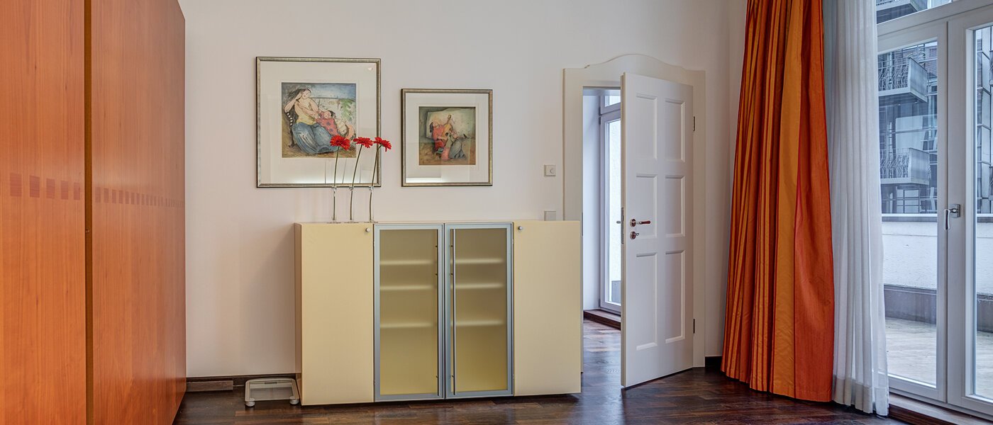 マンション München Bogenhausen 04 寝室 10830