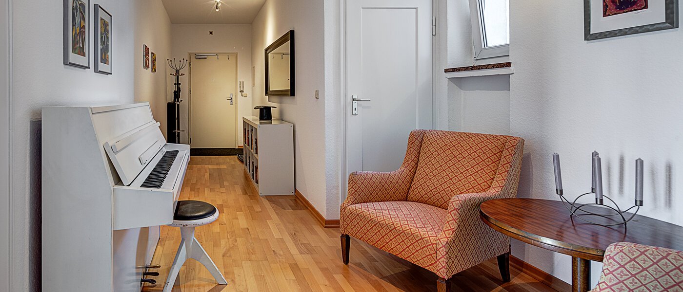 マンション München Schwabing (links der Leopoldstraße) 04 玄関入り口 10852