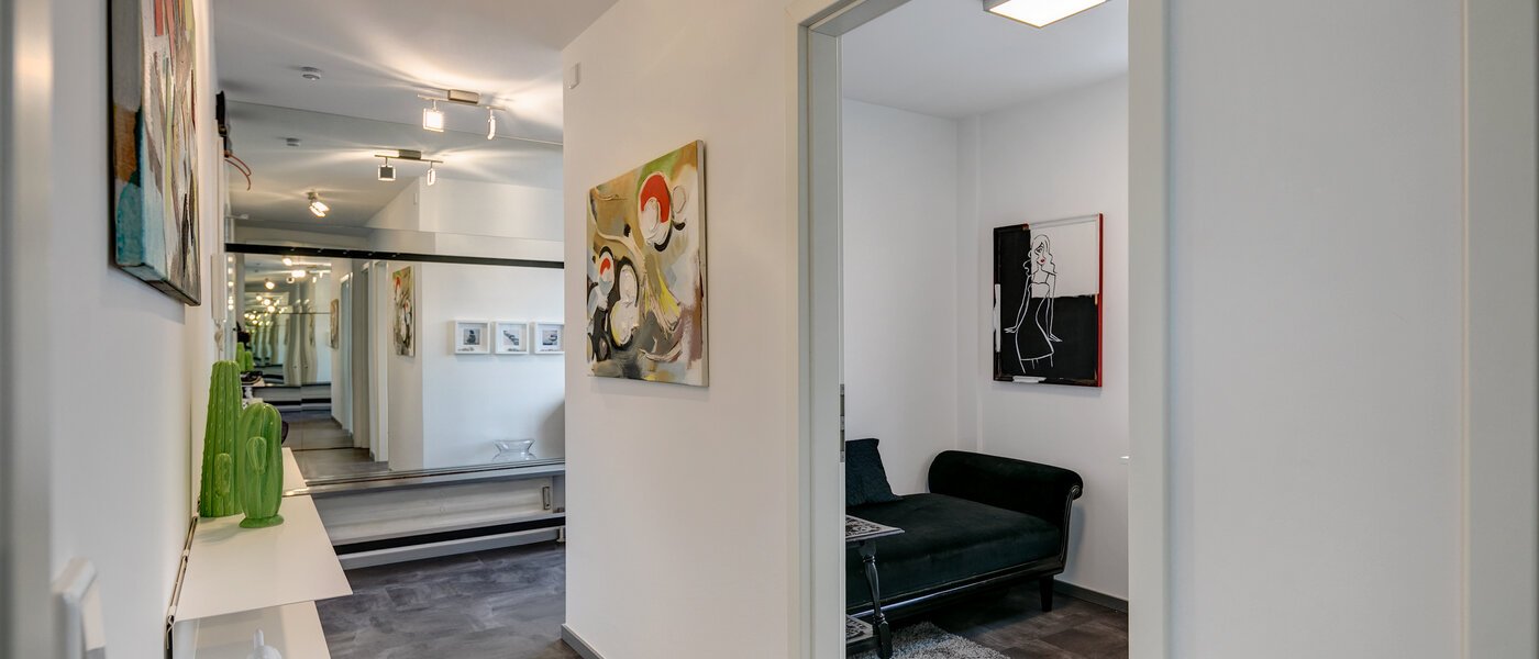 マンション München Neuhausen 01 玄関入り口 10865