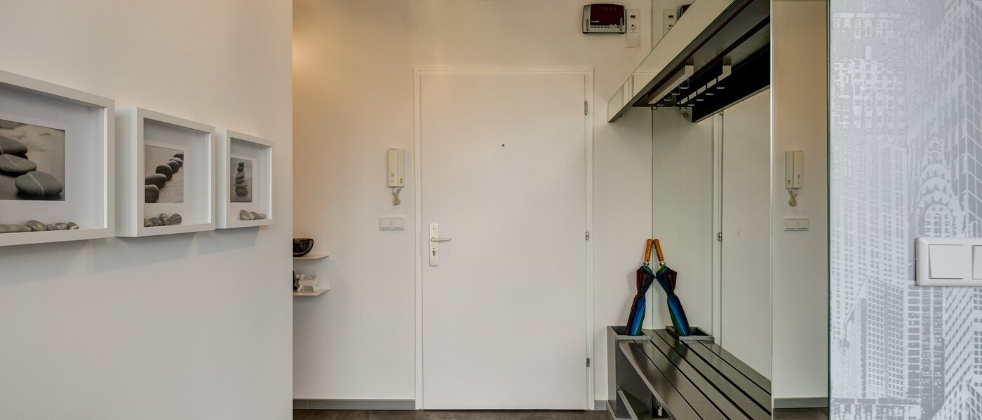 マンション München Neuhausen 04 玄関入り口 10865