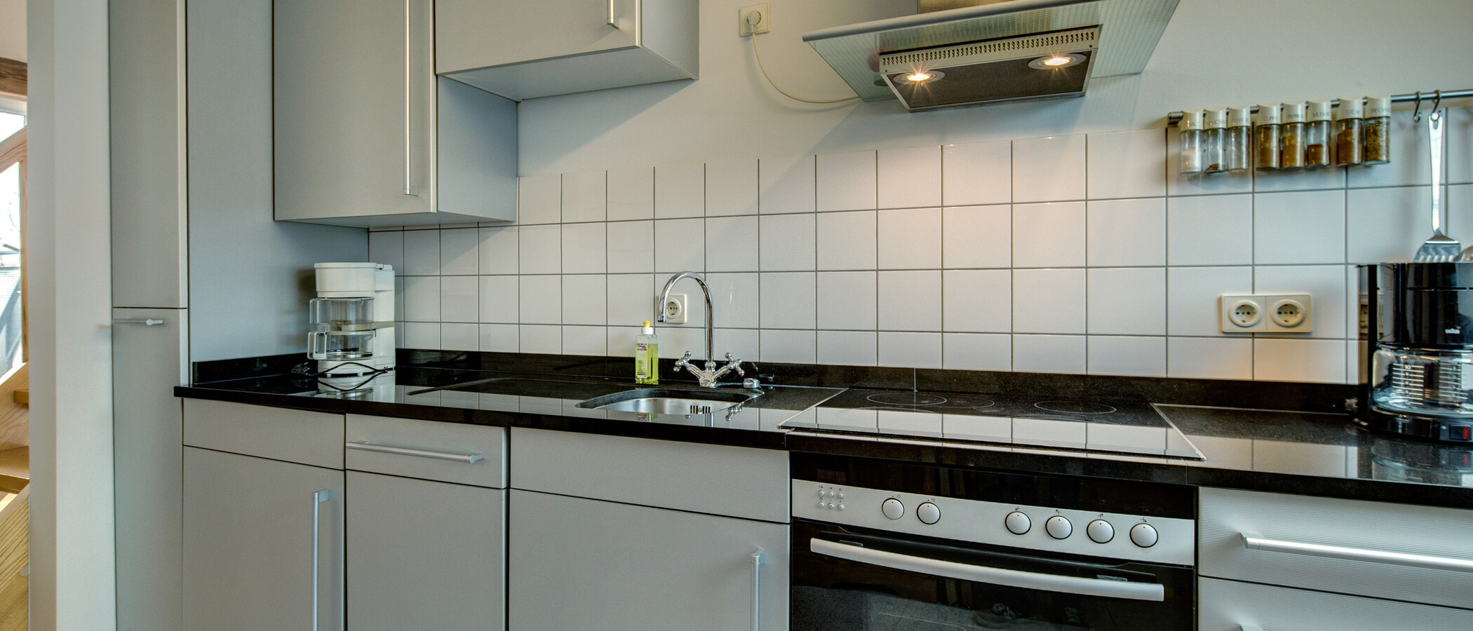 複層住宅 München Schwabing (links der Leopoldstraße) 02 キッチン 1090